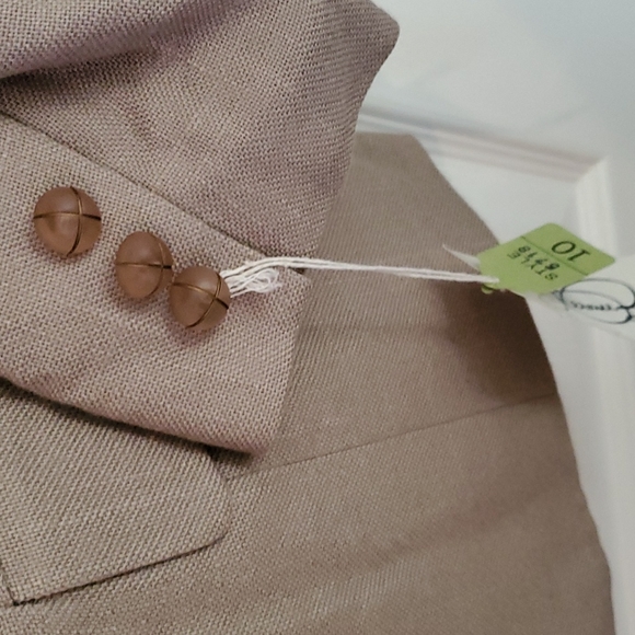 Jerome Bernard Tan Suit 10 (Suit Button found) - Picture 6 of 8